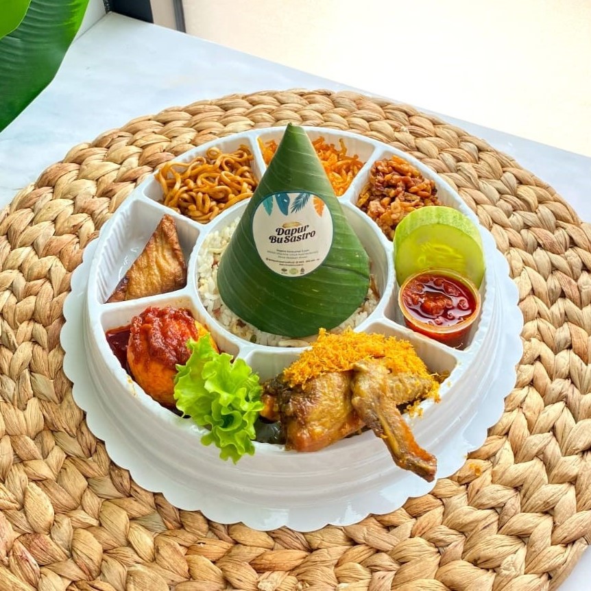 5 Kelebihan Memesan Tumpeng Mini Dapur Bu Sastro Untuk Acara Anda
