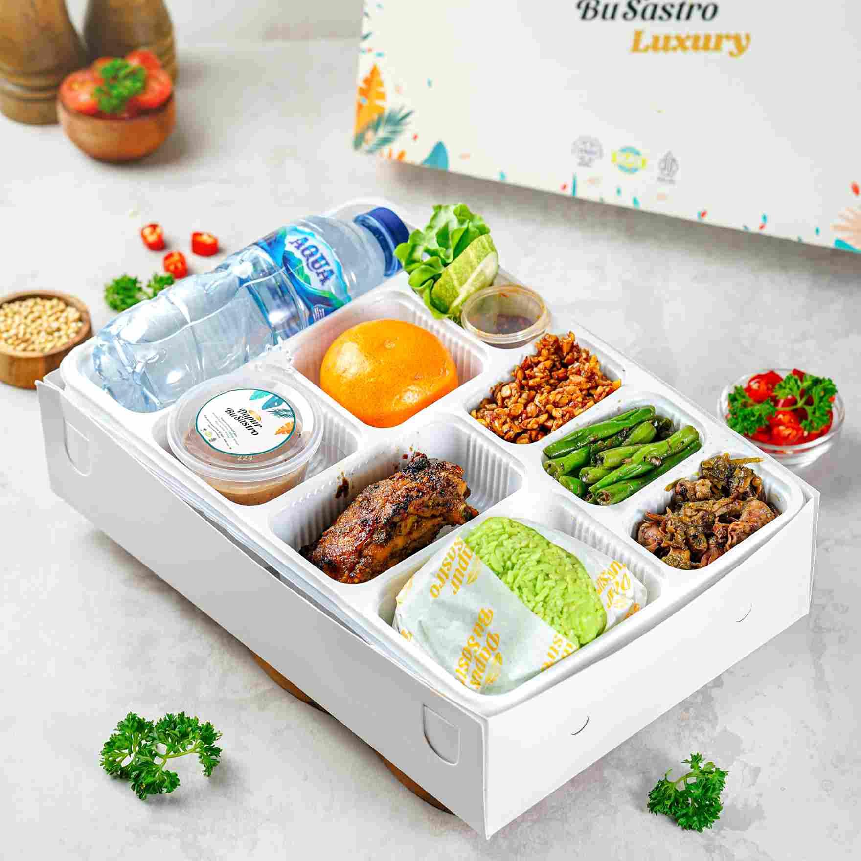  5 Keuntungan Pilih Nasi Box Untuk Acara Syukuran