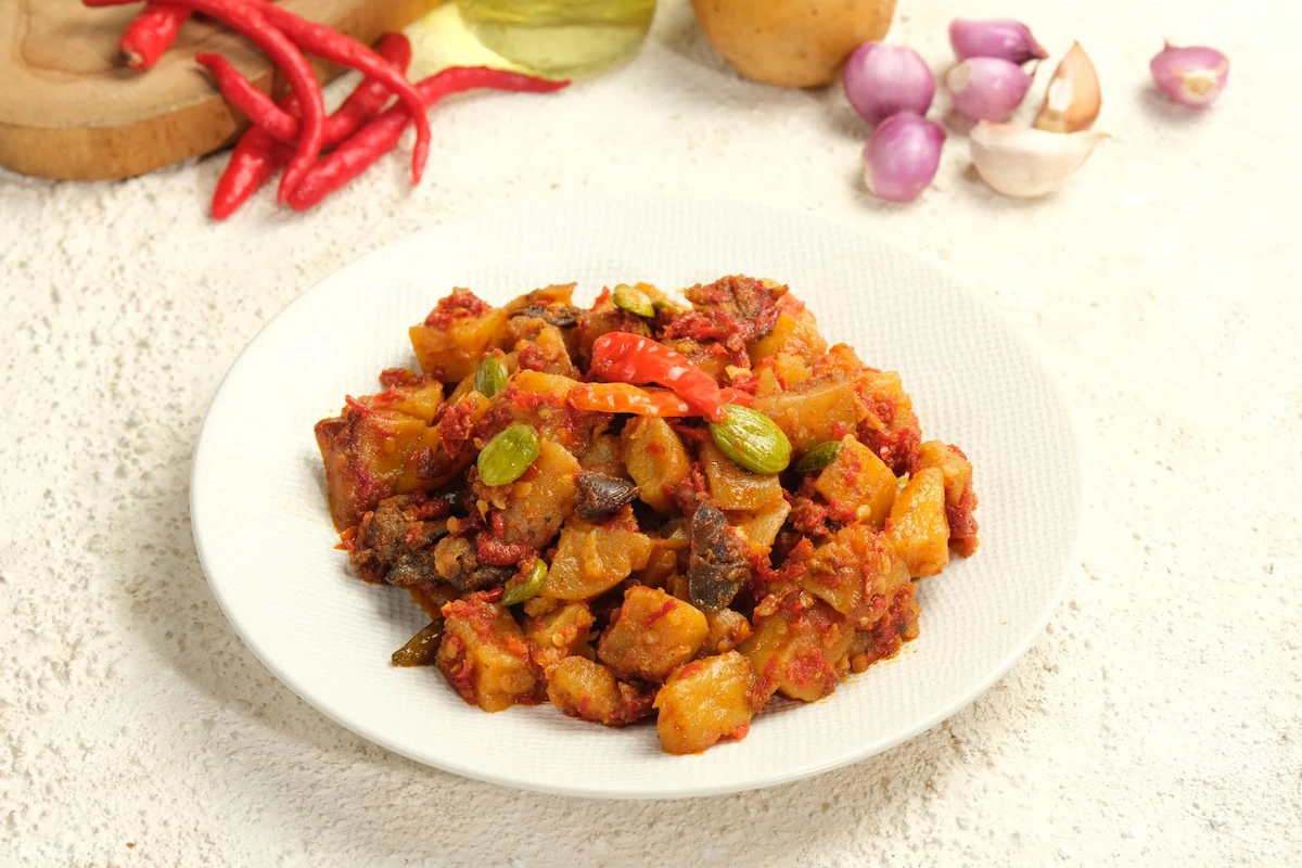 5 Resep Sambal Goreng Kentang Ati, Menu Rumahan Favorit!