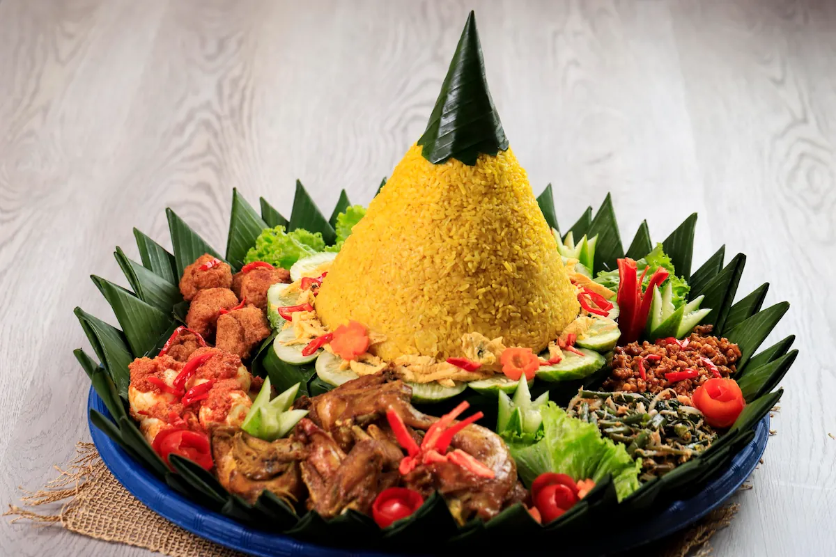 12 Menu Hajatan Sederhana untuk Berbagai Acara Syukuran