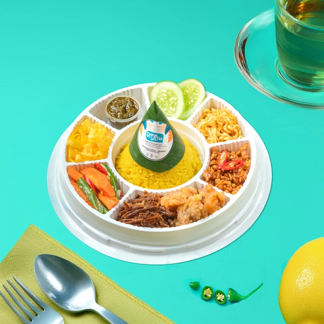 Tumpeng mini nasi kuning dari Dapur Bu Sastro untuk acara 4 bulanan