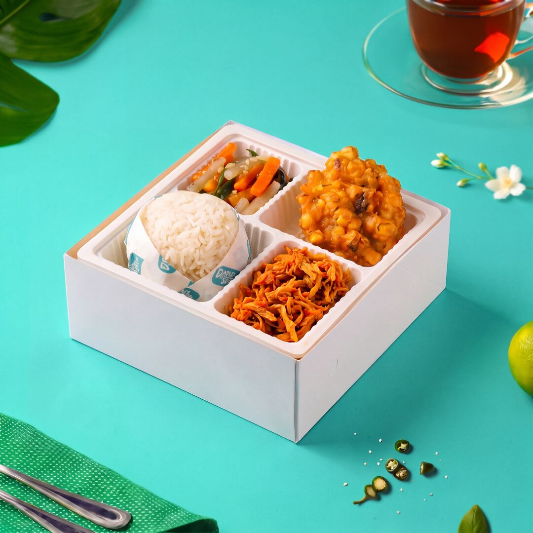 Nasi Box Ayam Suwir Rica